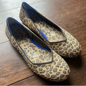 Rothy's Round Toe, Leopard Print Flats with Blue Trim, Size 6
